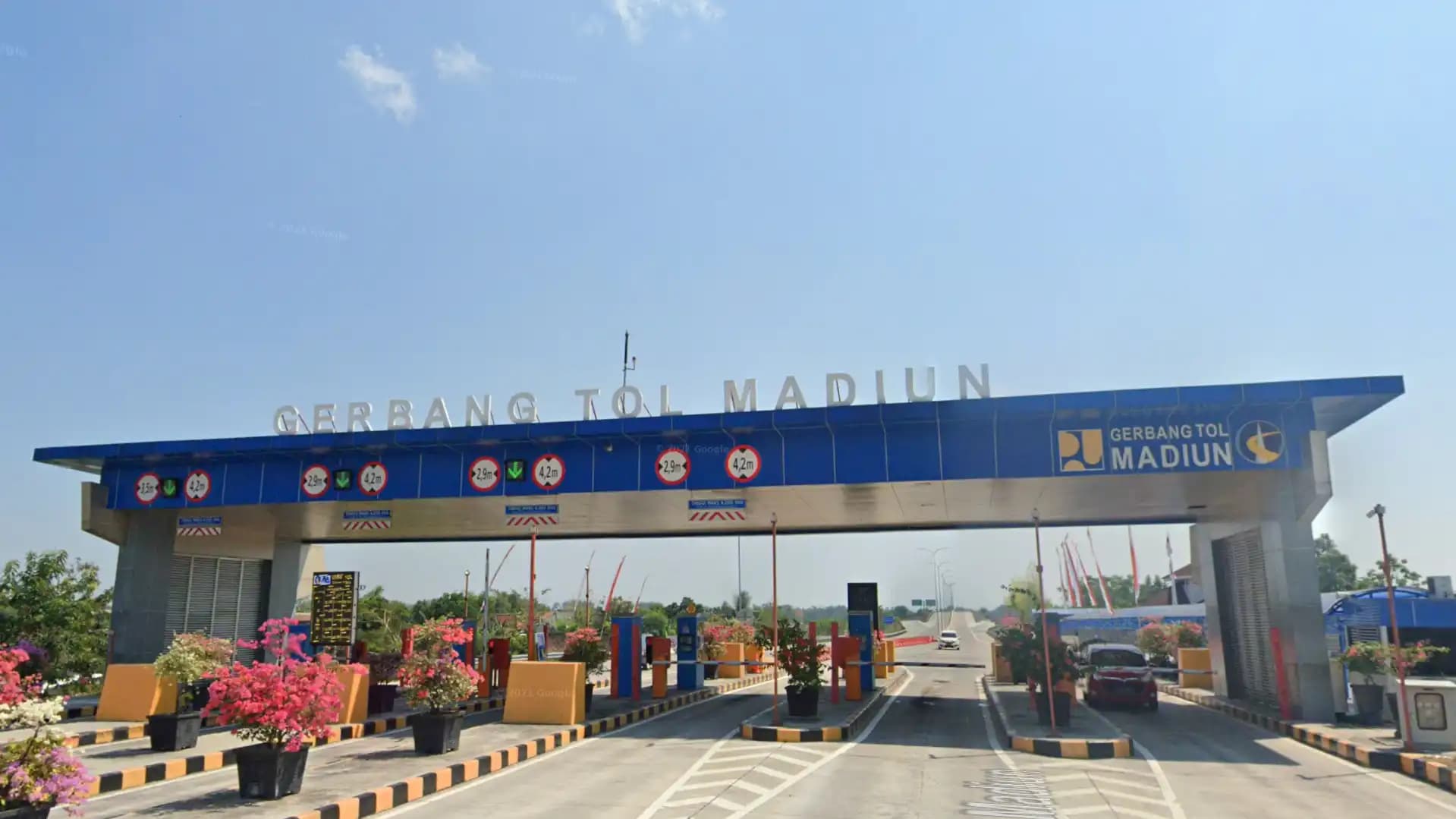 Gerbang Tol Madiun